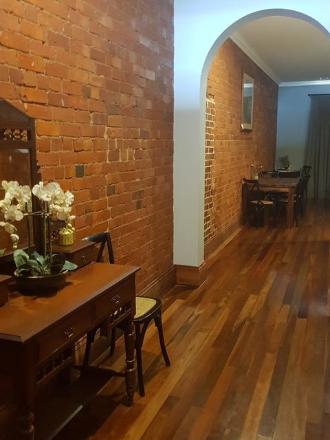 Sublime Spa Apartments - Sydney Tourism 16