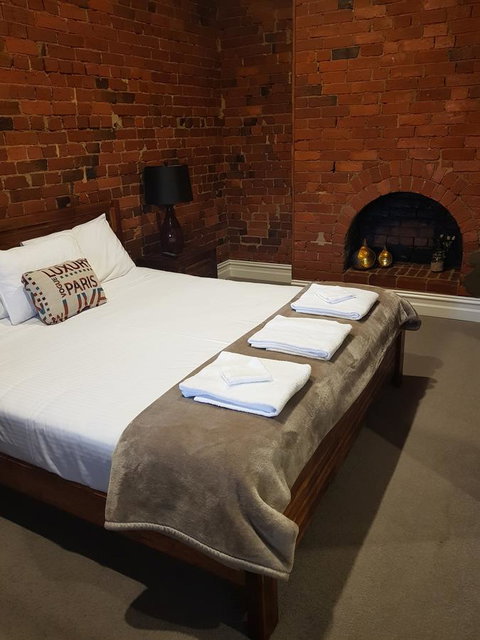 Sublime Spa Apartments - Sydney Tourism 1