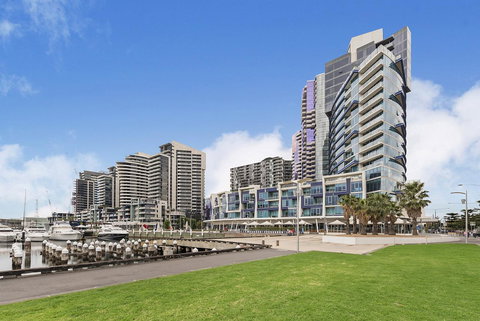 Docklands Private Collection - NEWQUAY - Sydney Tourism 0