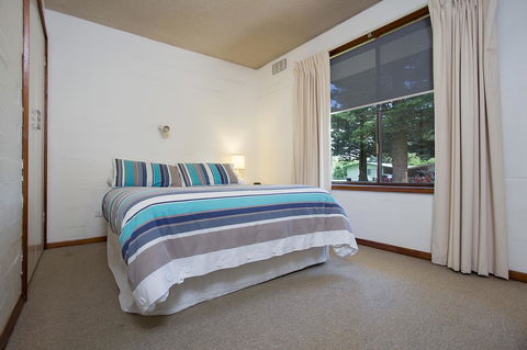 Eastern Beach Holiday Units - Sydney Tourism 5