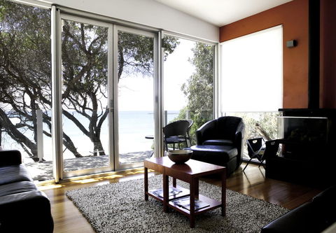 Battery Cove Beach Front Apartment - Sydney Tourism 2