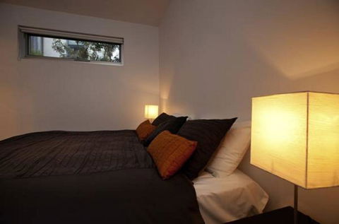 Battery Cove Beach Front Apartment - Sydney Tourism 15