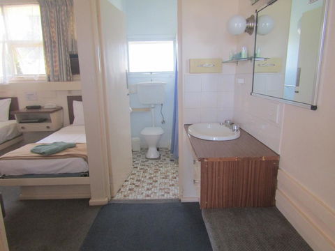 Twin City Motor Inn - Sydney Tourism 15