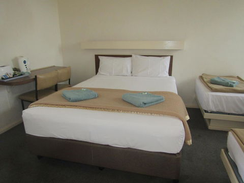 Twin City Motor Inn - Sydney Tourism 2