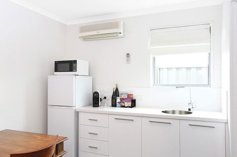 Quality Inn & Suites The Menzies - Sydney Tourism 6