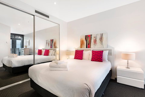 Docklands Executive Apartments - Melbourne - Sydney Tourism 25