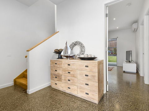 Aireys Ocean View - Sydney Tourism 11