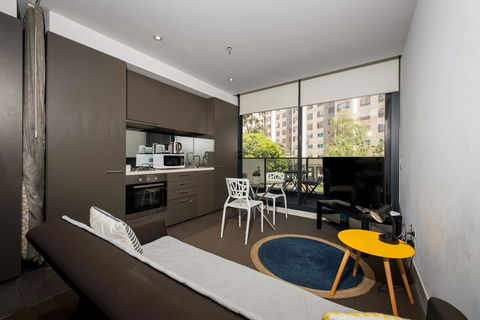 Amazing Accommodations : South Yarra - Sydney Tourism 17