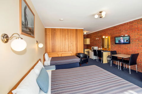 Torquay Tropicana Motel - Sydney Tourism 27