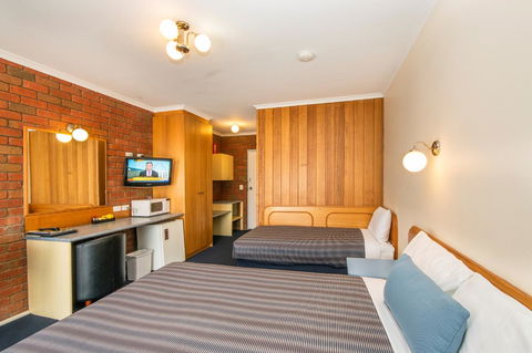 Torquay Tropicana Motel - Sydney Tourism 25