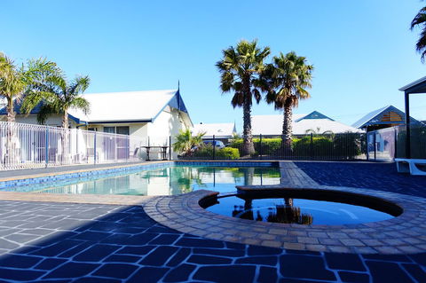 Torquay Tropicana Motel - Sydney Tourism 12