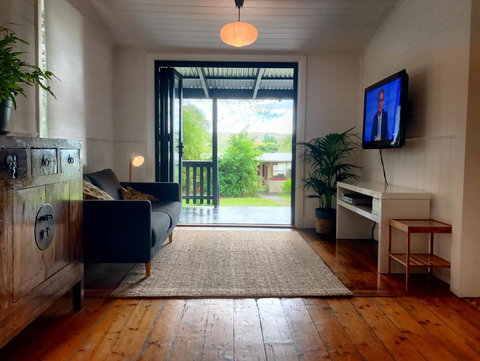 Cinta Cottage - Sydney Tourism 6
