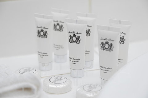 Signature Waterfront Apartments - Sydney Tourism 4