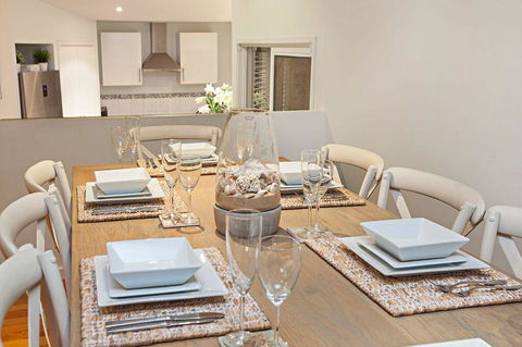 Peninsula Retreat - Sydney Tourism 24