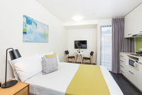 City Edge North Melbourne Apartment Hotel
