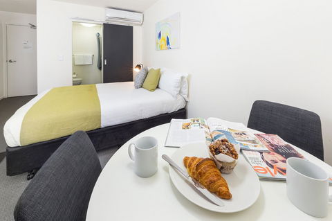 City Edge North Melbourne Apartment Hotel - Sydney Tourism 4