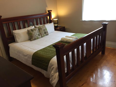 Little River Bed And Breakfast - Sydney Tourism 25