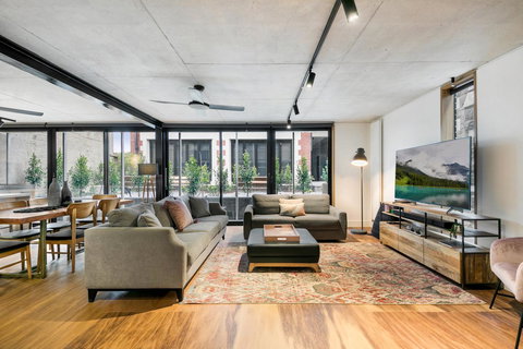 Stylish Apartment In Unique Church Development - Sydney Tourism 1