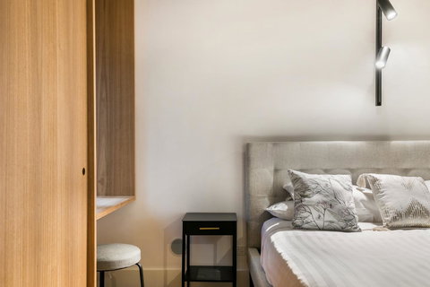 Stylish Apartment In Unique Church Development - Sydney Tourism 12