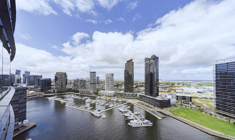 Brilliant Victoria Harbour Waterfront - Sydney Tourism 7