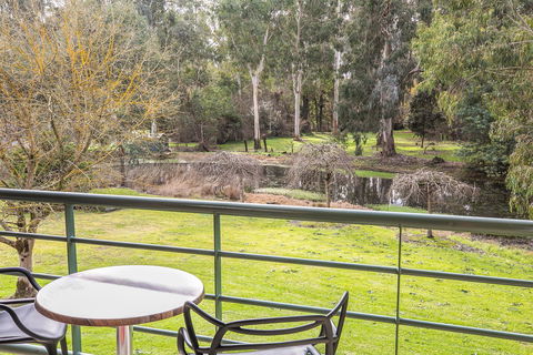 Nightcap At York On Lilydale - Sydney Tourism 10