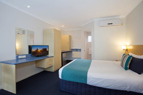 Hamilton Townhouse Motel - Sydney Tourism 0