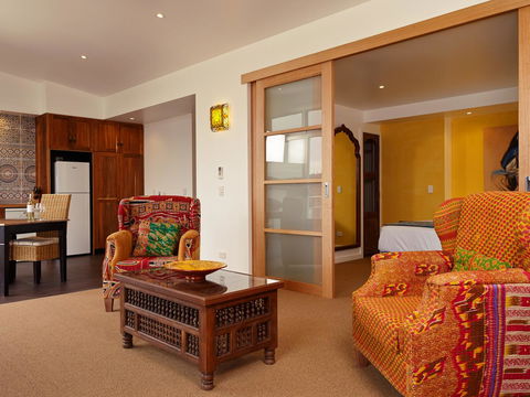 Panoramia Villas - Sydney Tourism 5