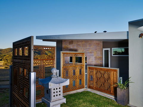 Panoramia Villas - Sydney Tourism 7