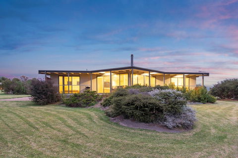 Limosa Rise - Sydney Tourism 34