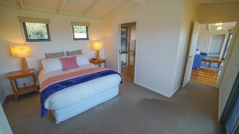 Limosa Rise - Sydney Tourism 20