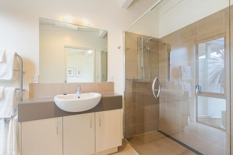 Limosa Rise - Sydney Tourism 32