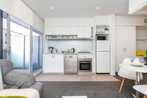 Complete Host The River Apartments - Sydney Tourism 0
