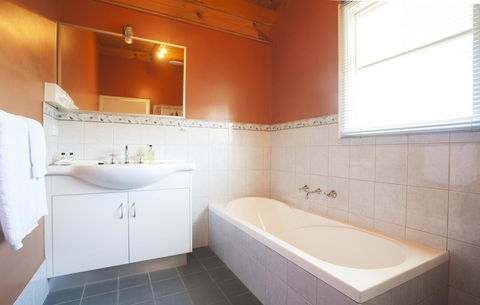Beechworth Cedar Cottages - Sydney Tourism 11