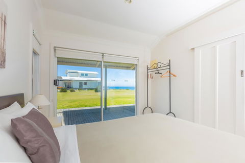 Cottages For Couples - Sydney Tourism 17