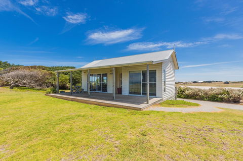 Cottages For Couples - Sydney Tourism 14