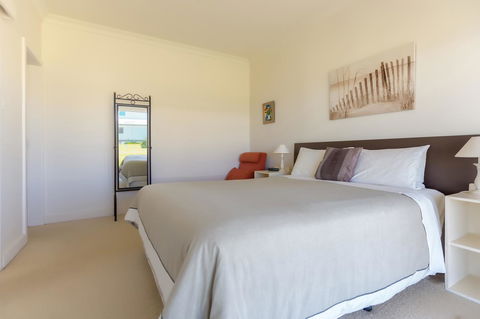 Cottages For Couples - Sydney Tourism 16