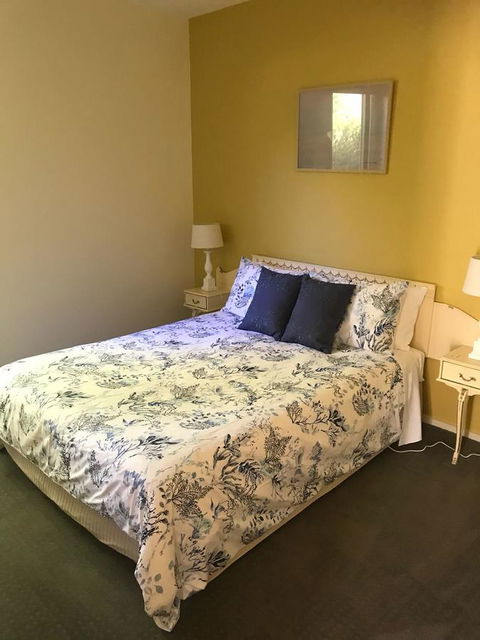 Lakeside Conti Villas - Sydney Tourism 10