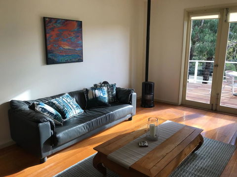 Lakeside Conti Villas - Sydney Tourism 1