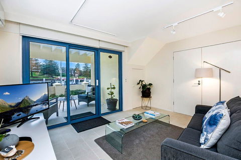 The Waterfront Apartment - Sydney Tourism 10
