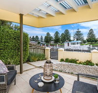 The Waterfront Apartment - Sydney Tourism