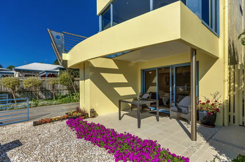 The Waterfront Apartment - Sydney Tourism 4