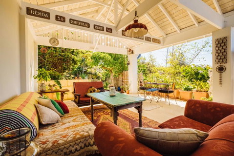 The Blue Beach House - Sydney Tourism 0