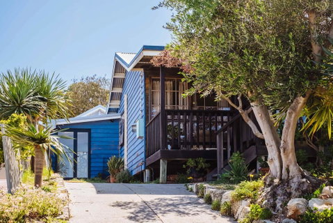 The Blue Beach House - Sydney Tourism 2