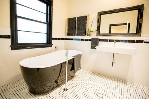 The Commercial Boutique Hotel - Sydney Tourism 1