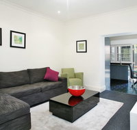 The Courtyard of St Neot - Art Deco 2BR Potts Point Apartment with Large Courtyard in Stunning Location - Sydney Tourism