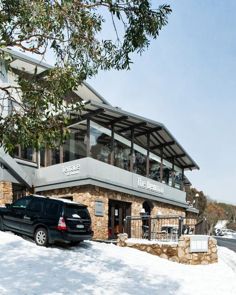 The Denman Hotel In Thredbo - Sydney Tourism 3