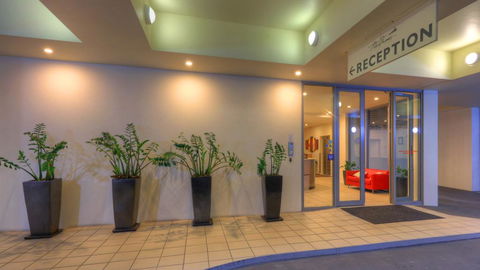The Dunes Cotton Tree - Sydney Tourism 3