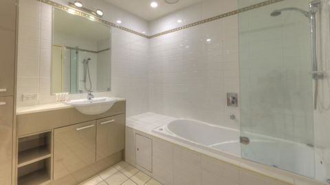 The Dunes Cotton Tree - Sydney Tourism 1