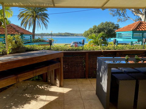 The Esplanade Holiday Apartments - Sydney Tourism 3