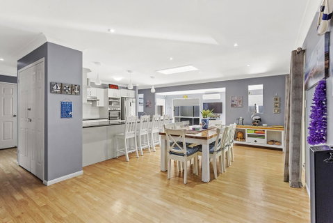 The Family Entertainer In The Heart Of Corlette! - Sydney Tourism 2